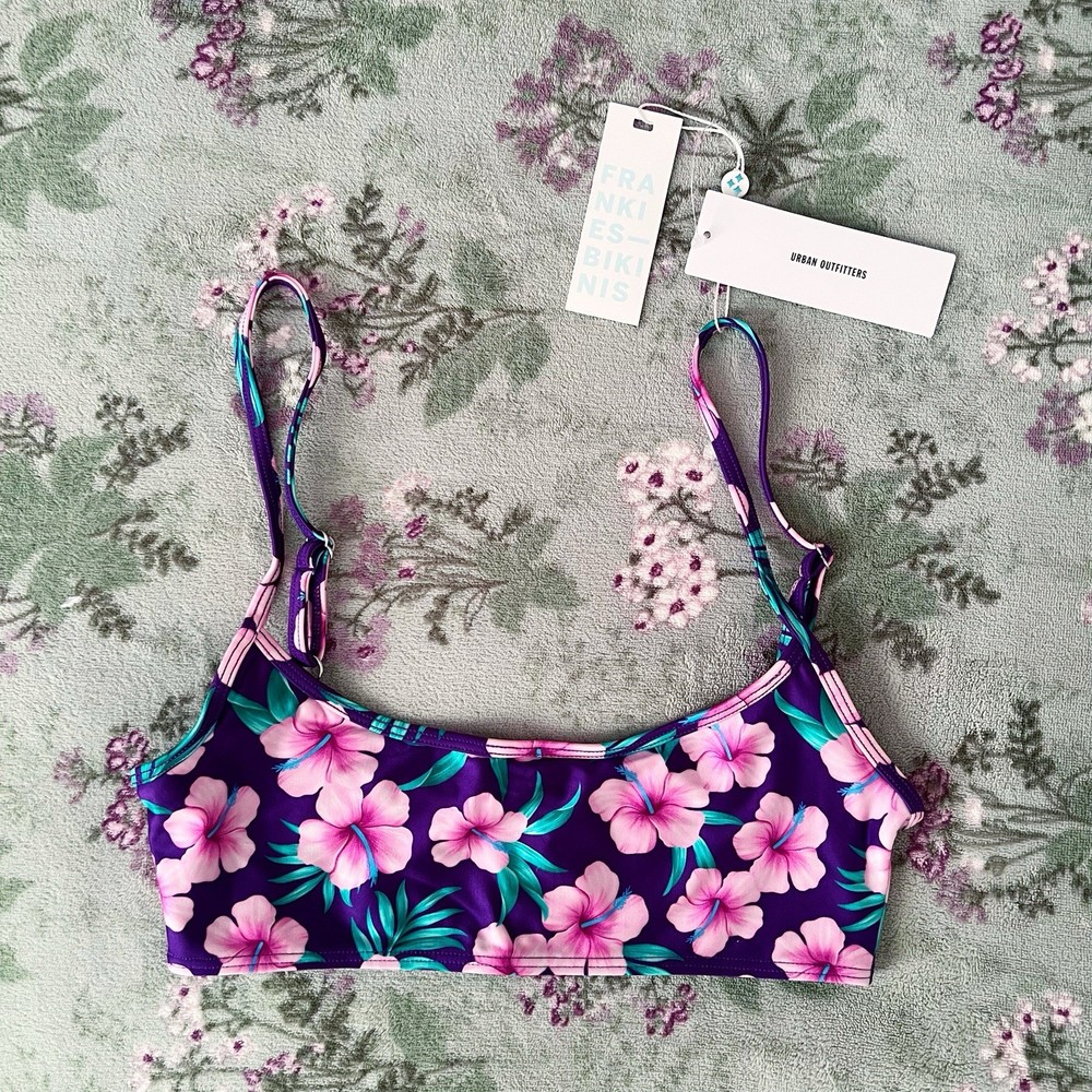 Frankie’s Bikini Dallas Shine Bralette Hibiscus Floral Bikini Top 🌸💜