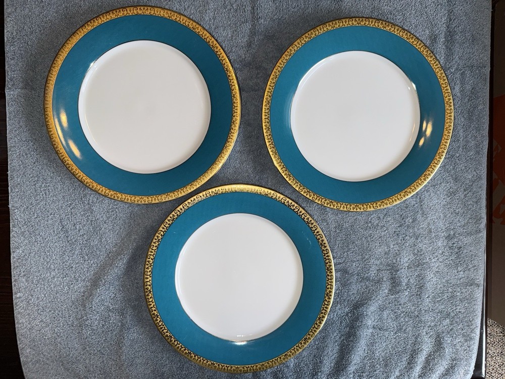 Royal Gallery Gold Buffet Green Dinner Plates 10.5 Inches 1991 3 Pcs
