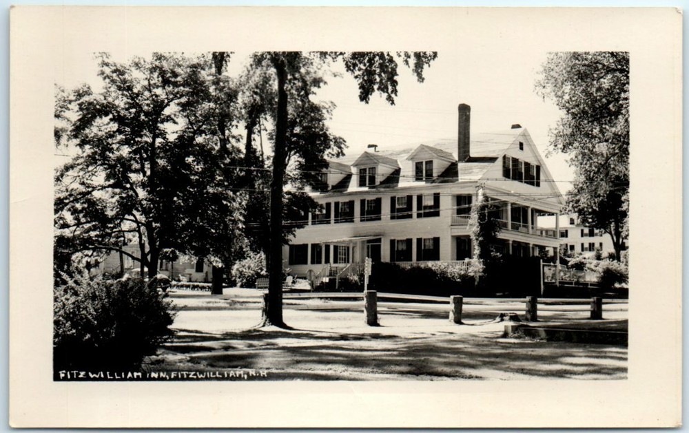 Postcard - Fitzwilliam Inn - Fitzwilliam, New Hampshire