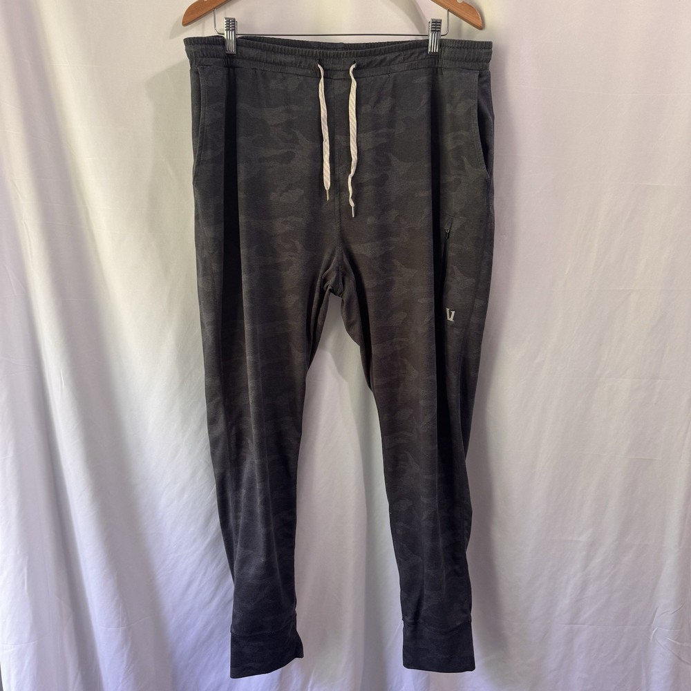 Vuori Grey Camo Performance Jogger Pant Men's XL Athletic Training Gym Tapered