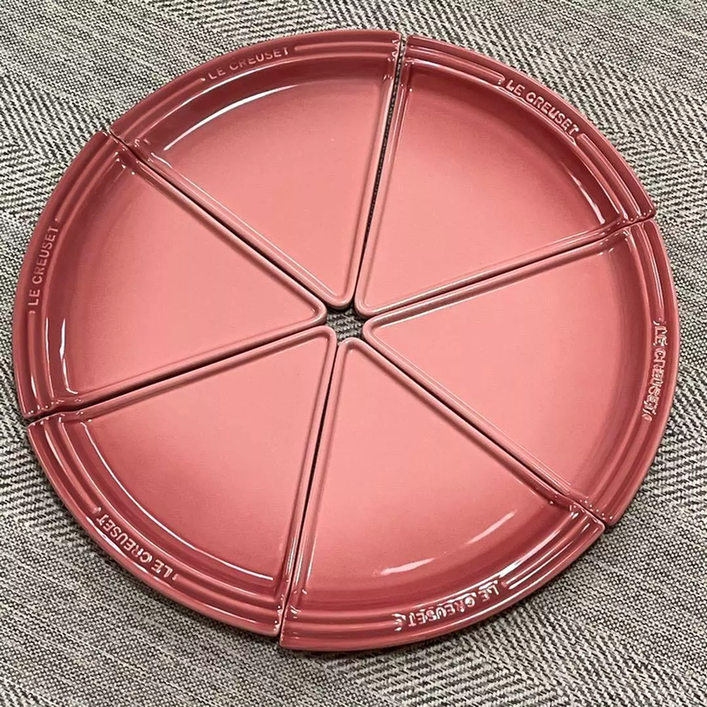 Unused Out of Print Le Creuset Party Plates 6 Pieces Pizza Plate rose quartz
