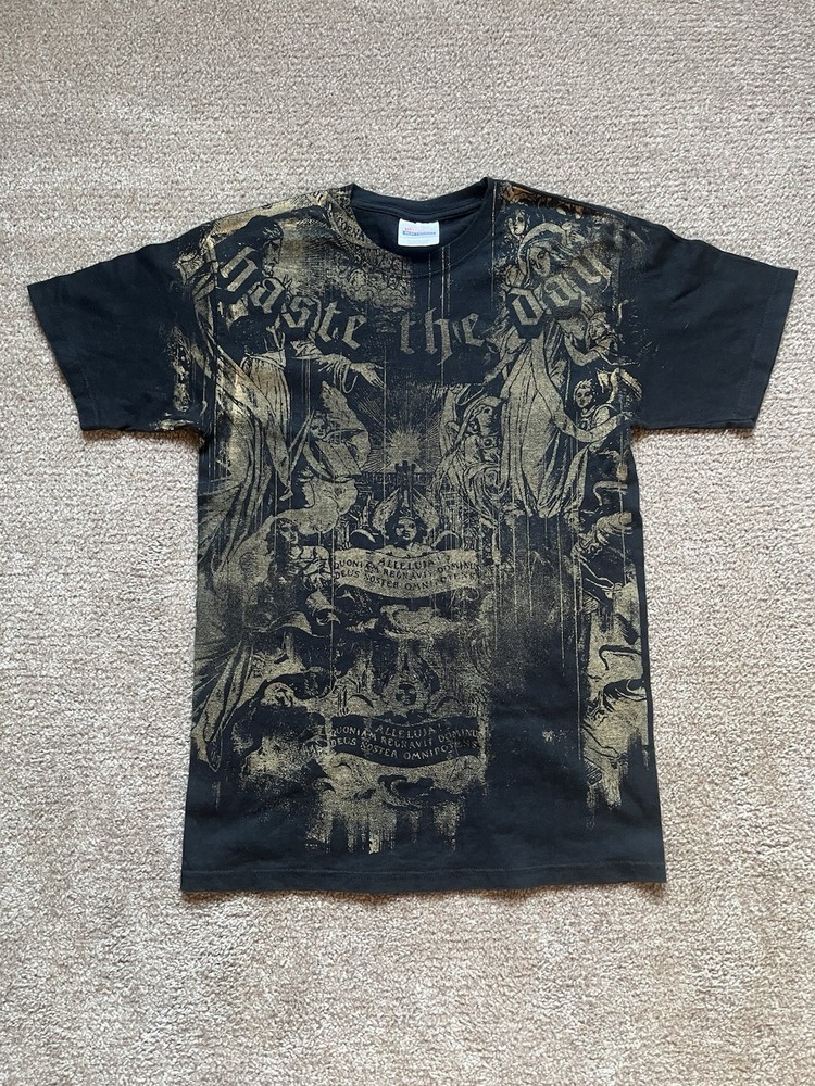 VTG 00’s / Y2K Haste The Day Full Print Band Tee