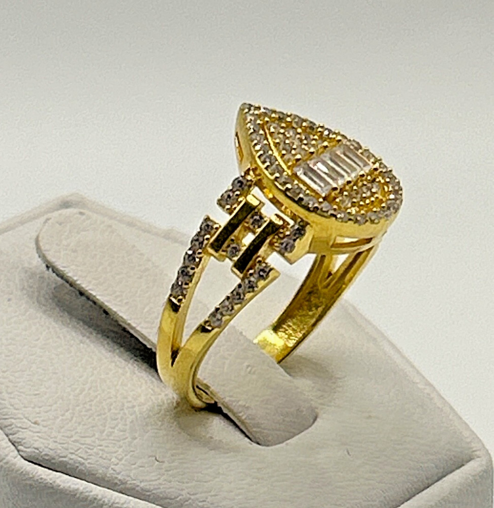 Gold Tone .925 Vintage Sterling Silver Estate Ring Size 7 w/ Colorless Stone