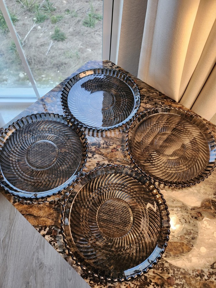 Vtg Libbey Smokey Gray Swirl Diamond Glass 10” Dinner Plates Set 4