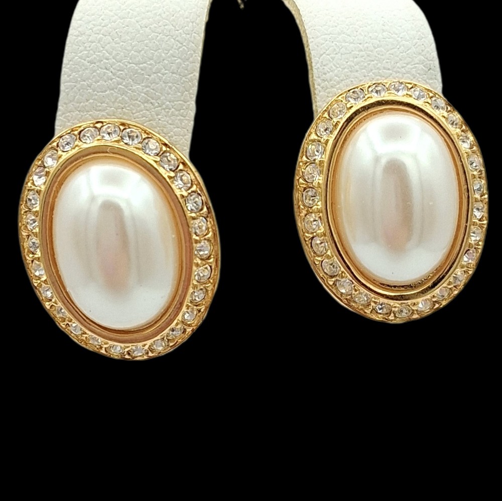 Vtg 1980s Gold Tone Faux Pearl Rhinestone Oval Earrings 1