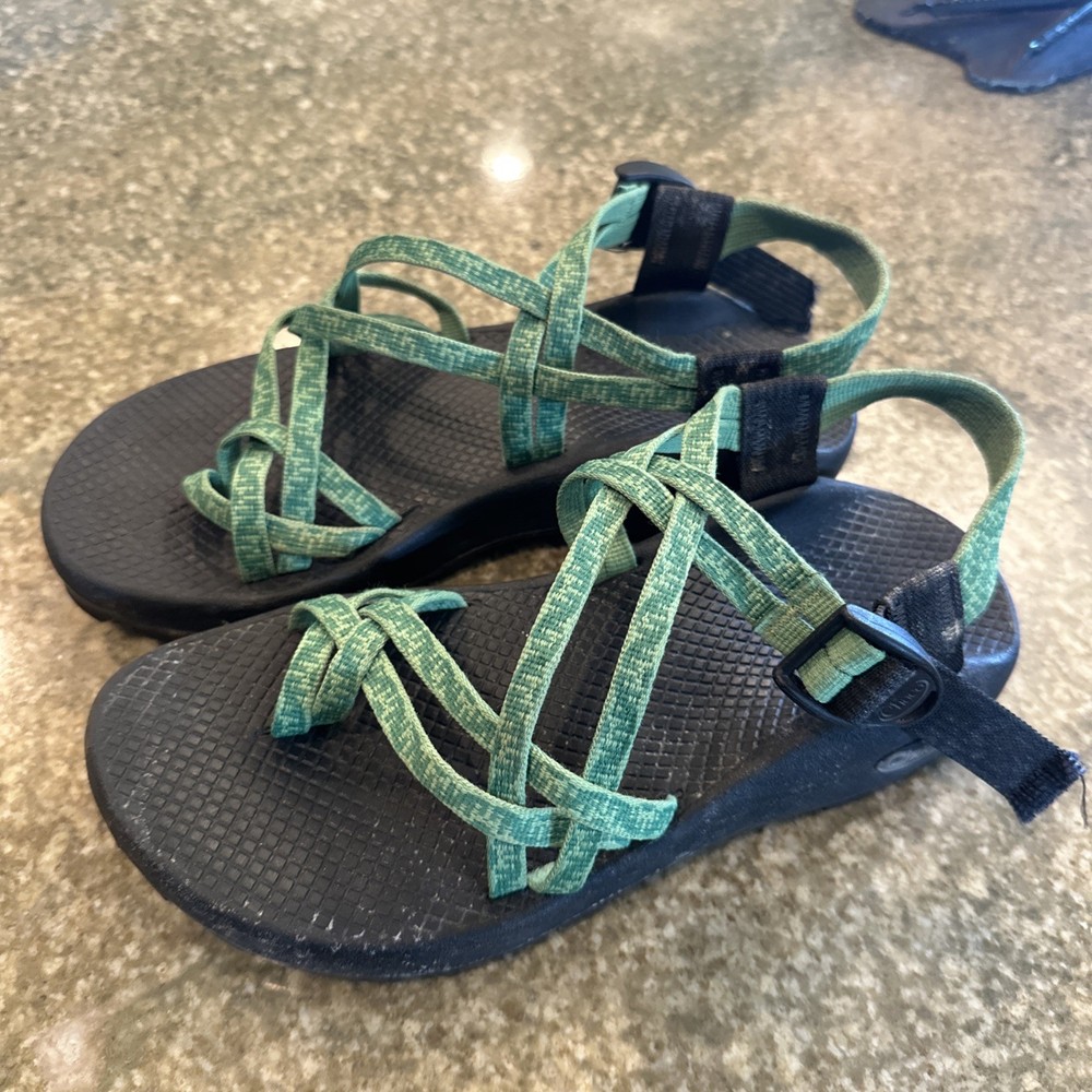 Chaco ZX2 Classic Women Hiking Sandals Green Toe Loop Size 8