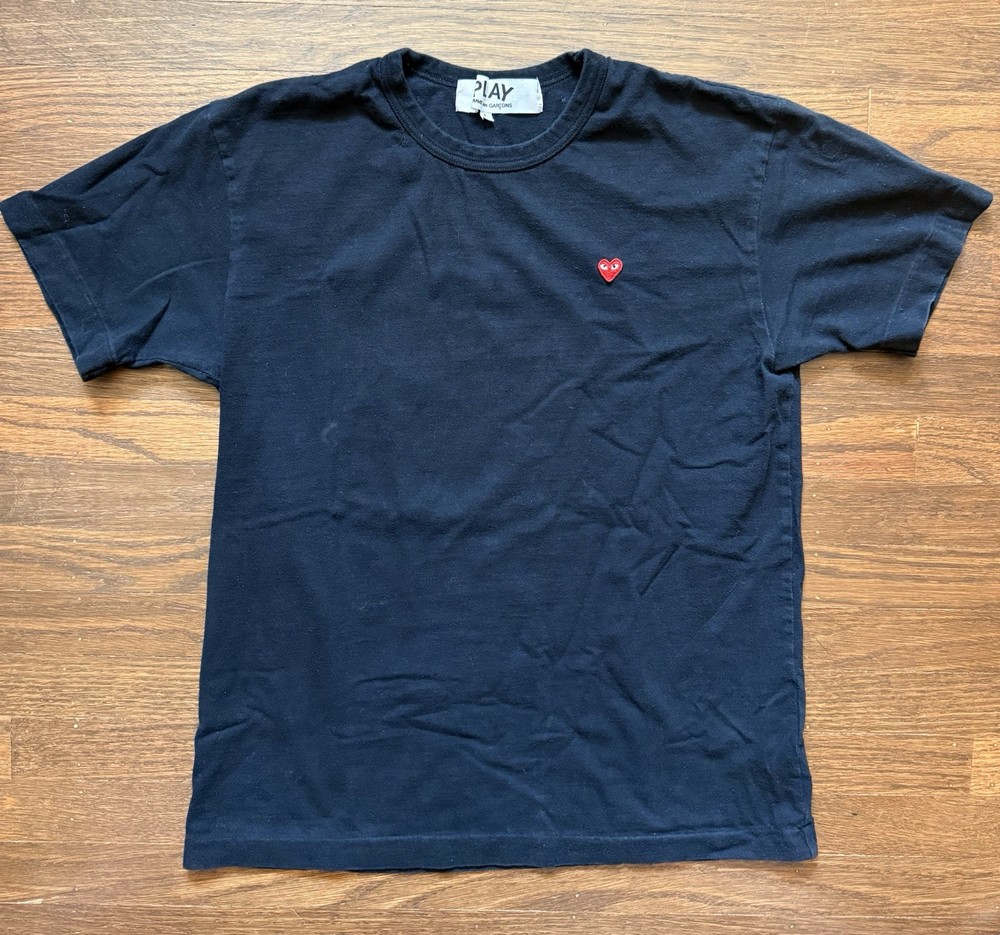 Comme Des Garcons Play T Shirt Black Size L (runs Small) Red Heart Cotton Japan