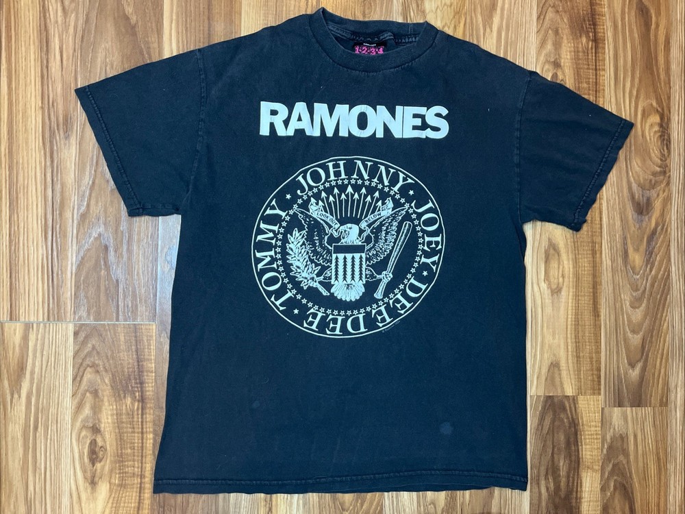 VTG Ramones 2008 Black 1234 T-Shirt Men’s Sz Sm Presidential Seal Y2K Band Punk