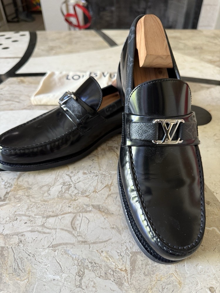 EUC Louis Vuitton Major Loafers shoes Black Patent Monogram  LV 7 US Size 8