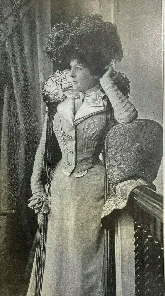 1899 Vintage Magazine Illustration Actress Lily Langtry