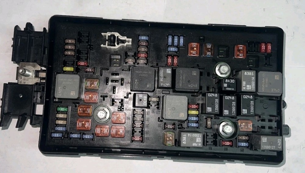 2015 CHEVROLET MALIBU 2.5L OEM Engine Fuse Box Relay Block Distribution 238772