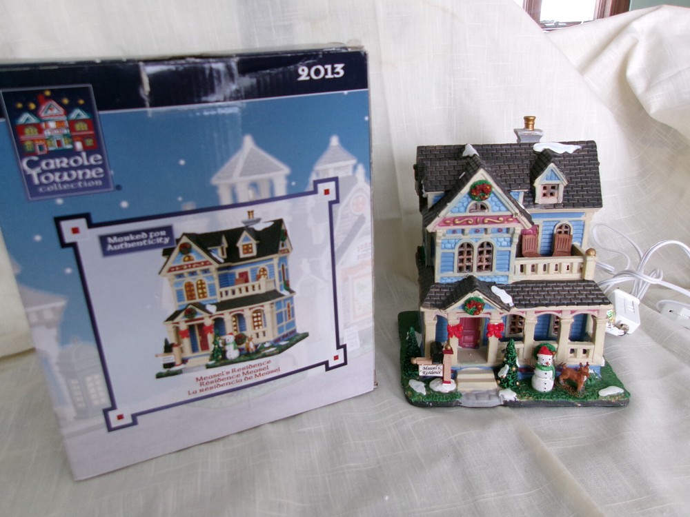 Lemax Carole Towne Christmas Village Measels Residence Lighted Collectible House UVW