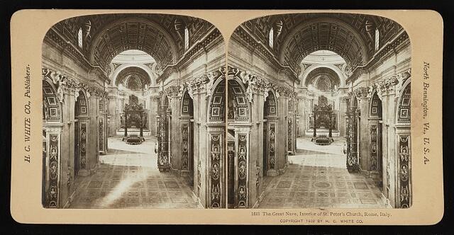 Photo:The great nave,interior of St. Peter's Church,Rome,Italy 2