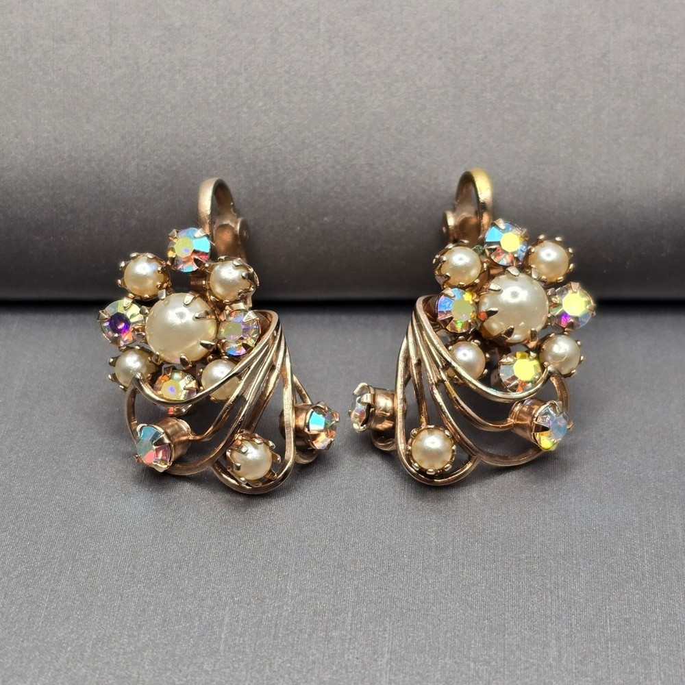 Vintage Faux Pearl Aurora Borealis Rhinestone Clip On Earrings Gold Tone Ribbon