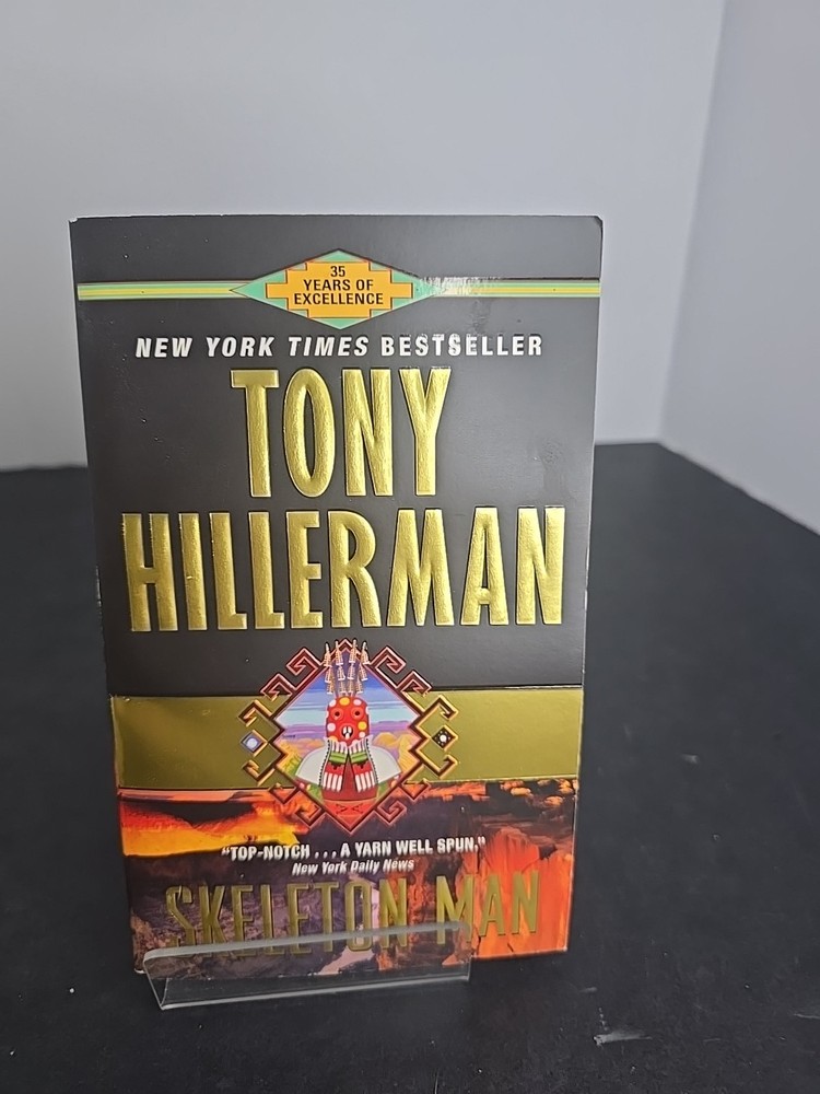 SKELETON MAN by Tony Hillerman Joe Leaphorn & Jim Chee Paperback