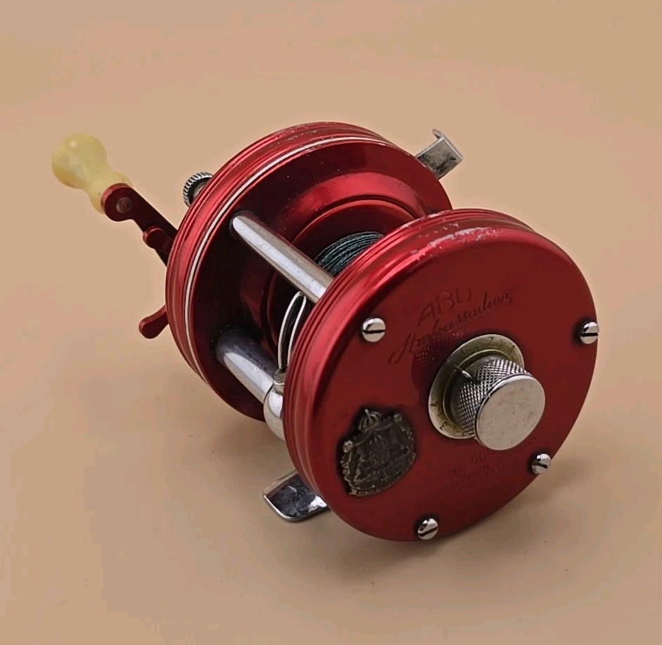 Vintage ABU Garcia Ambassadeur 5000 Red Fishing Reel Sweden 4-Screw