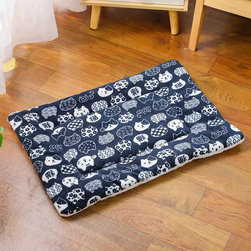 Thick Flannel Pet Bed Mat - Warm Blanket Rug for Dogs & Cats