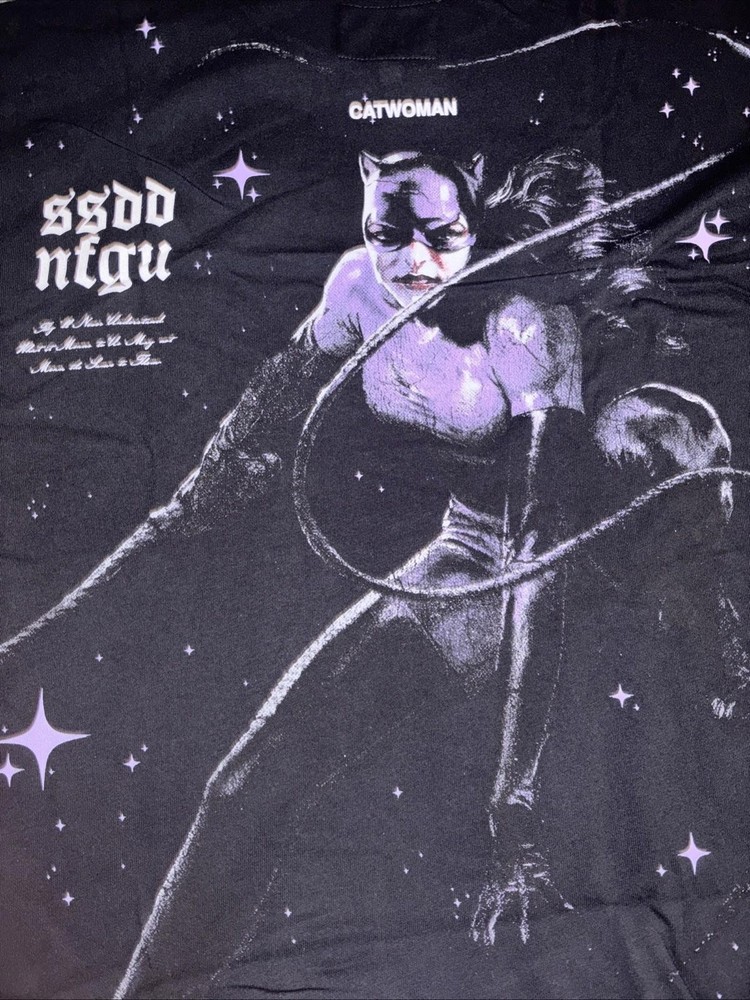 Darc Catwoman Side By Side Series Tee XL NWT