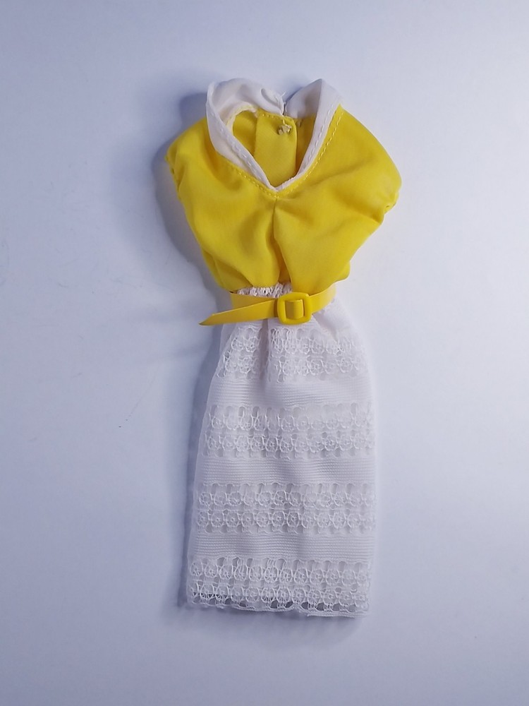 Superstar Barbie #1422 Dress yellow white Fashion Collectibles vtg Mattel