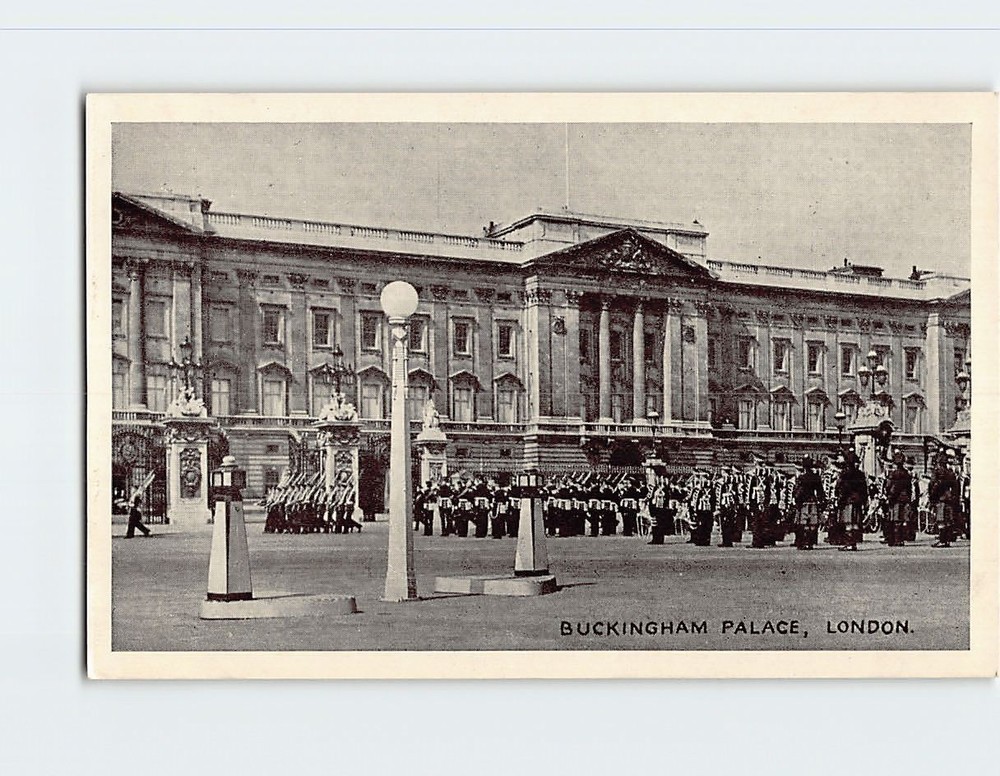 Postcard Buckingham Palace London England