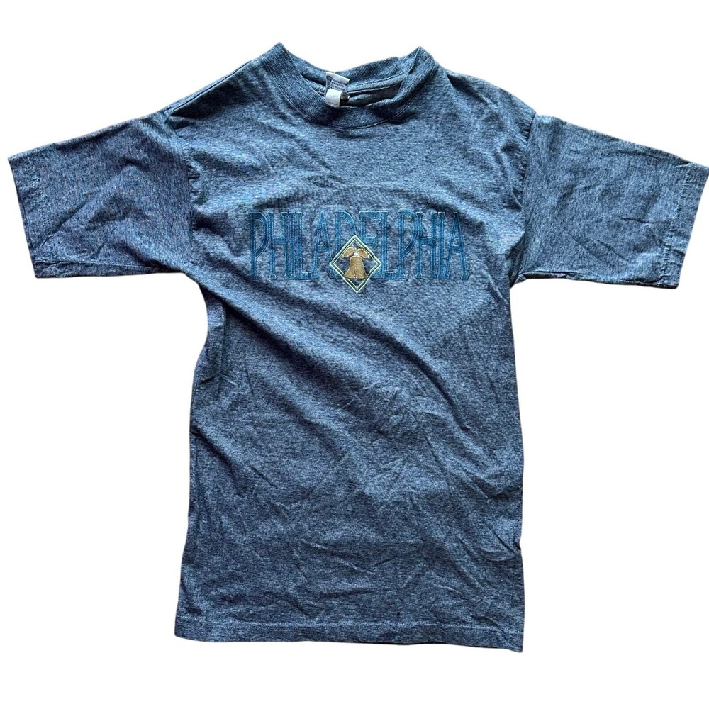 VINTAGE x Philadelphia Graphic Tee | SIZE M | 90s Y2K Women’s men’s Sports Tee