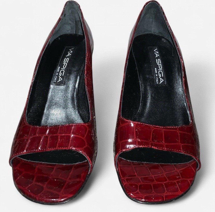 Via Spiga Italy Embossed Leather Croc-Effect Heels Size 8.5