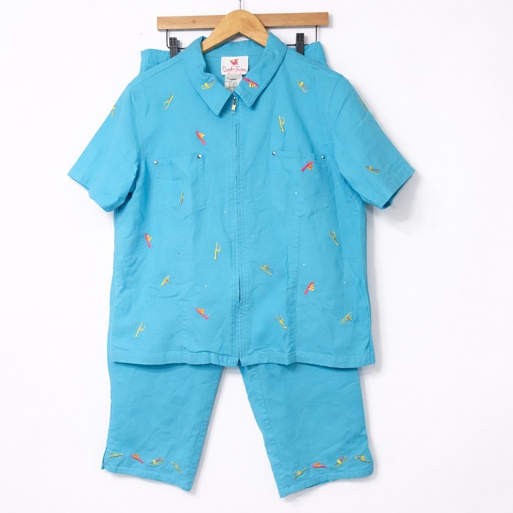 Quacker Factory 2 Pc Set Large Blue Linen Blend Embroidered Top Capri Pants Beac