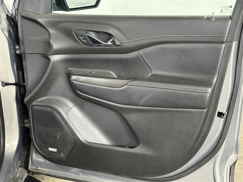 ACADIA    2019 Front Door Trim Panel 2669612-image