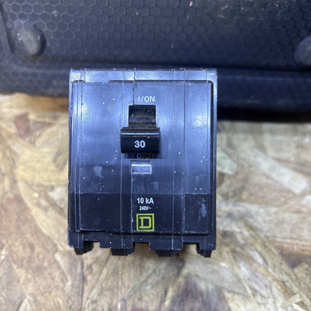 Square D QOB330VH 30 A Miniature Circuit Breaker