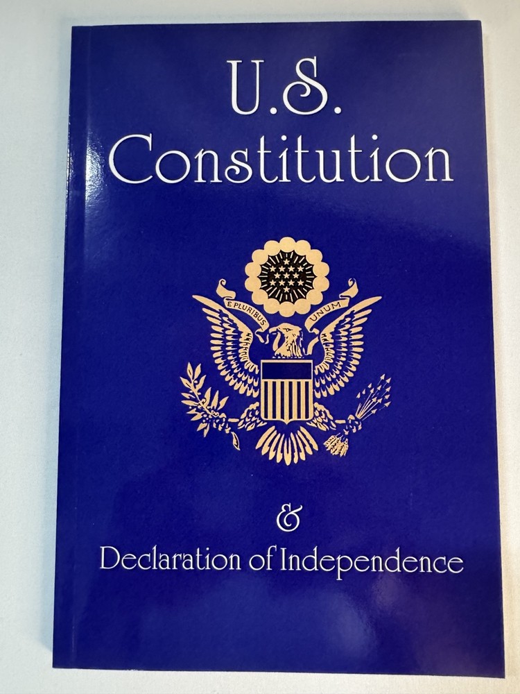 US Constitution: and Declaration of Independence - Paperback - VERY GOOD