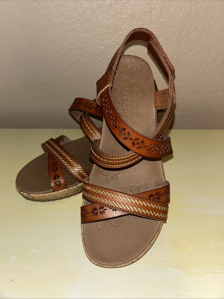 Skechers Beverlee Vegan Embroidered Wedge Sandals Size 8.5 NWOT Delicate Glow