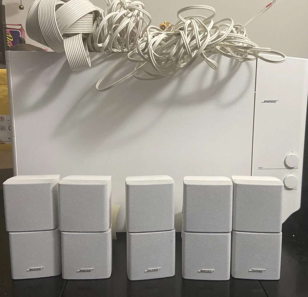 Bose Acoustimass 15 Series Home Theater Speaker System White 5 Speakers W Cables