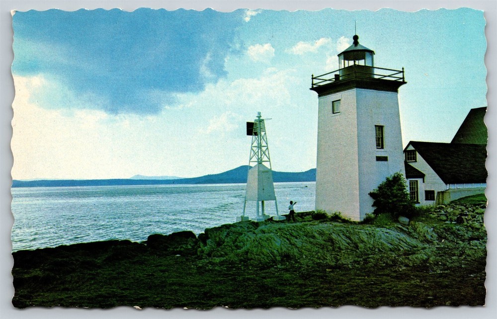 Maine Isleboro island Lighthouse Postcard, C4