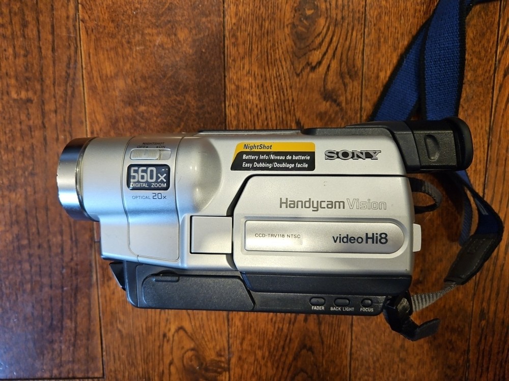 Sony Handycam CCD-TRV118 NTSC Tape Hi8 Camcorder w/Nightshot TESTED WORKING ✅