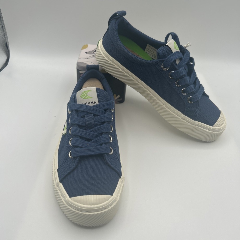 NEW Cariuma OCA Low Shadow Blue Canvas Sneaker Women’s SZ: 5 M, (NWOB)