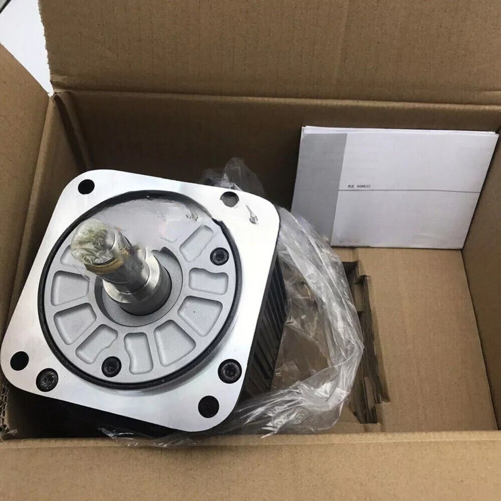 1PC YASKAWA SGMGH-09ACA21 SERVO MOTOR New Expedited Shipping