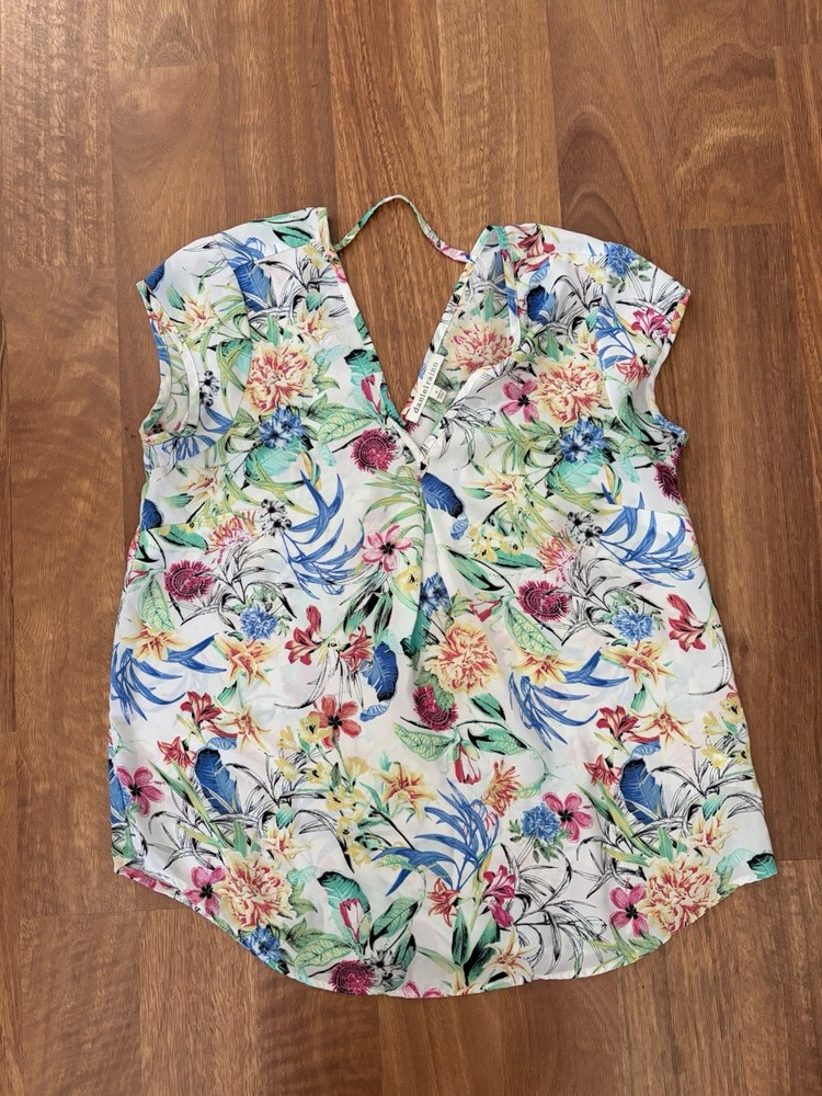 Daniel Rainn Women's Floral Top Size Medium