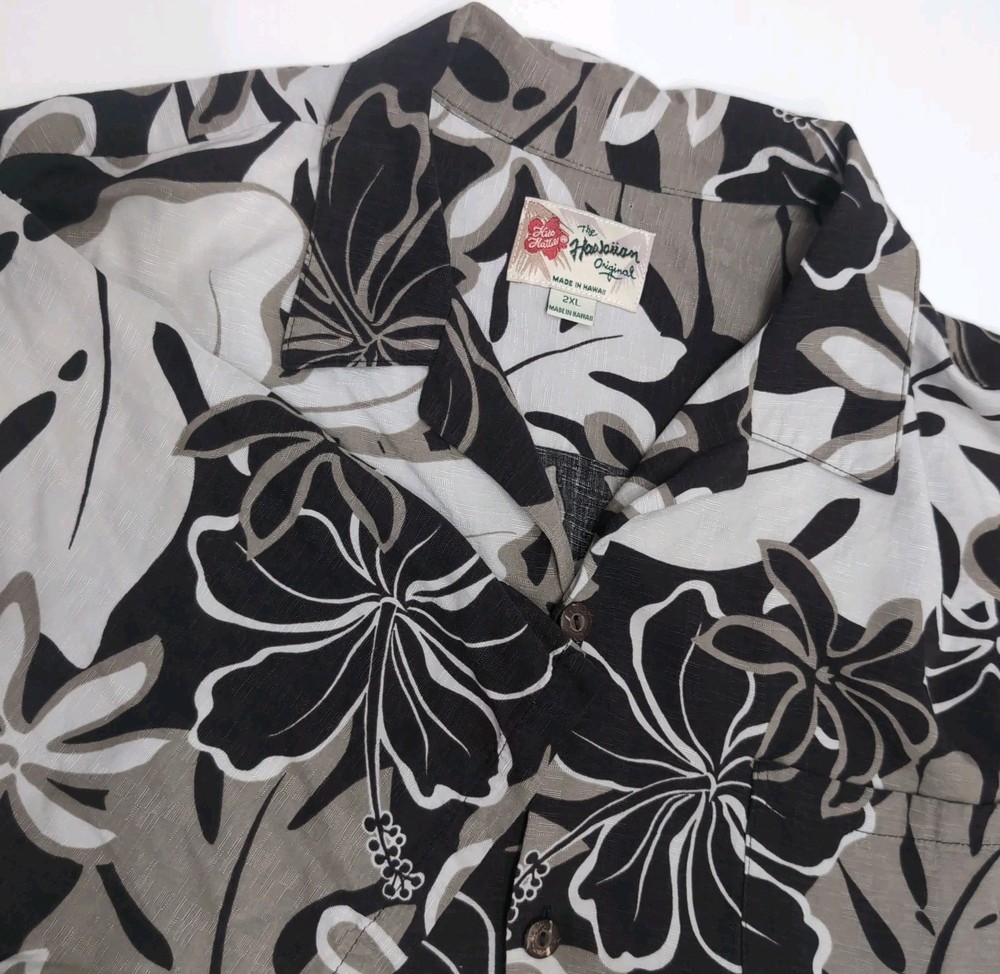 Hilo Hattie Mens Vintage Hawaiian Floral Shirt 2XL Made In Hawaii 100% Rayon Tan