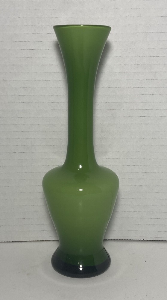 Art Glass Bud Vase Emerald Green White Cased Fluted Rim 8