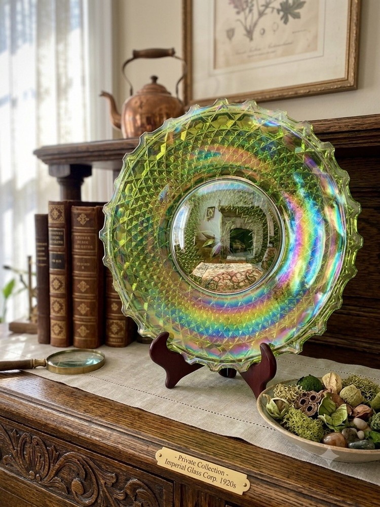 Vtg Green Carnival Iridescent Finish Glass Ruffled Bowl - Starburst Pattern 10