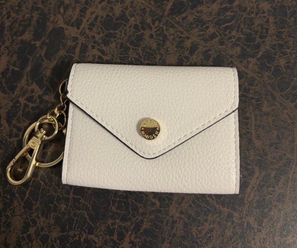 White Steve Madden Keychain Credit Card Wallet
