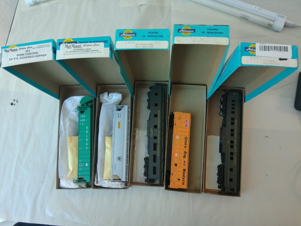 Athearn HO Scale Grab Bag #5-037 5 Pieces