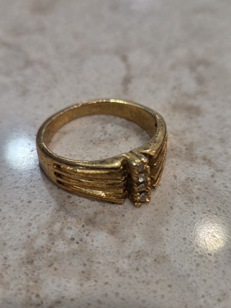 Gold Tone  Size 8 ladies Ring 4 Stones