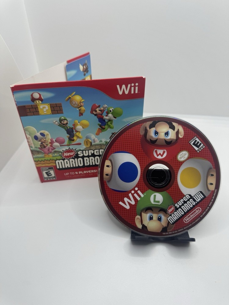 New Super Mario Bros. Wii (Game + Cardboard Sleeve)