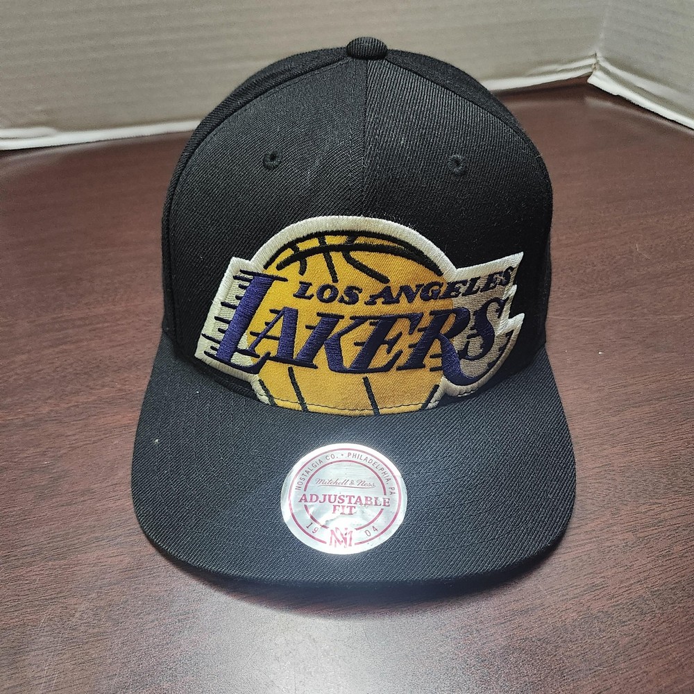 Los Angeles Lakers Hat Cap Snap Back Mens One Size Black NBA Basketball HWC