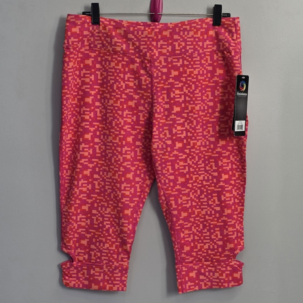 Rainbeau Curves 14/16 Capri Leggings  Geometric Print Plus Size