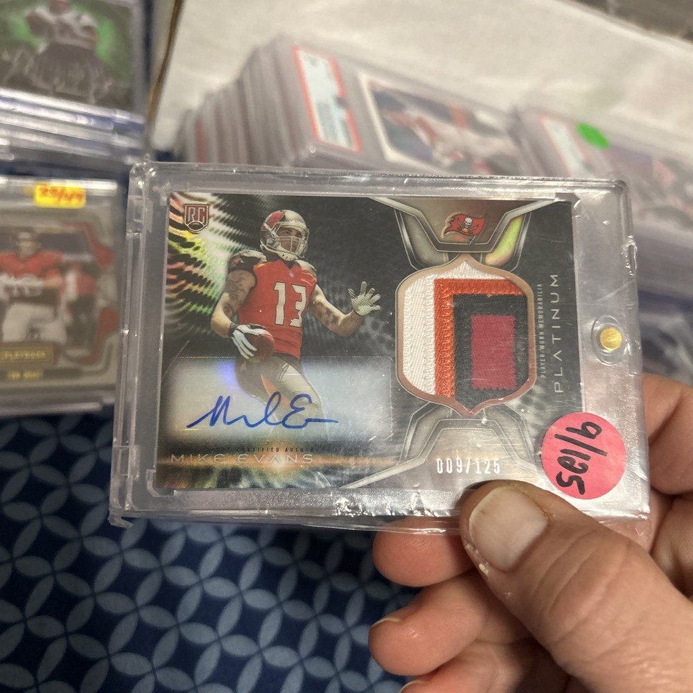 2014 Topps Platinum -Autograph Rookie Refractor Patch Mike Evans #ARP-ME RC /125