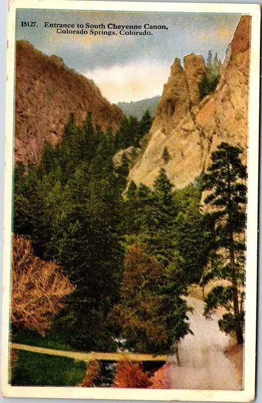 Postcard ROAD SCENE Colorado Springs Colorado CO m/09 AL4588