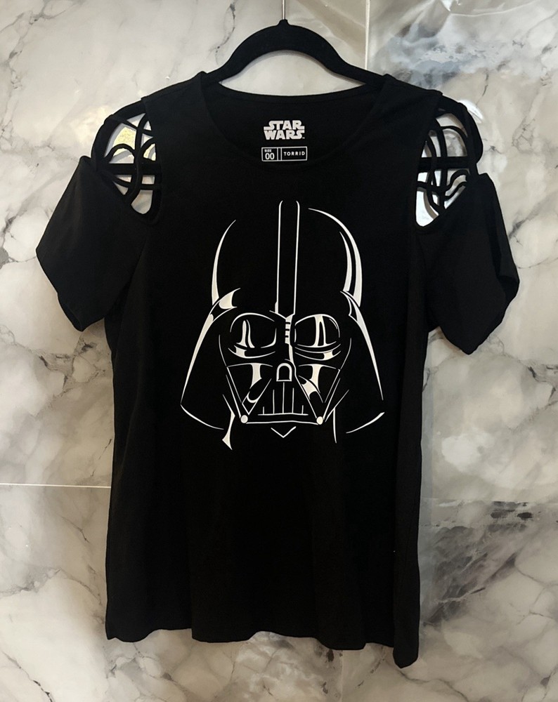 TORRID M/L Star Wars DarthVader Black Lattice Sleeve Top Sz 00 VERY GOOD COND.