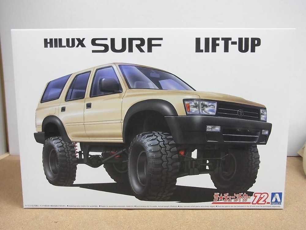 1/24 Aoshima Toyota Hilux Surf Lift Up 1991 Model Kit